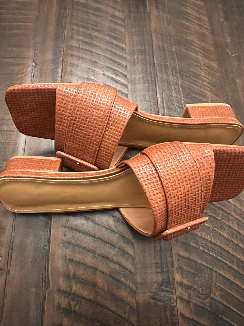 NEW Textured Woven Buckle Slide| Women’s Size 9.5 | Cognac Brown Block Heel